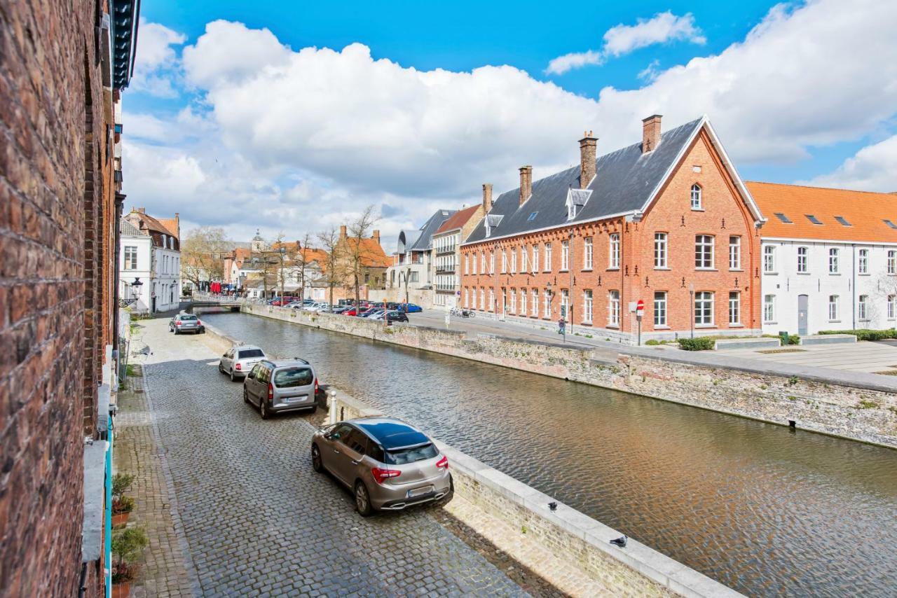 Charming Place Along The Canals In Bruges Exterior foto
